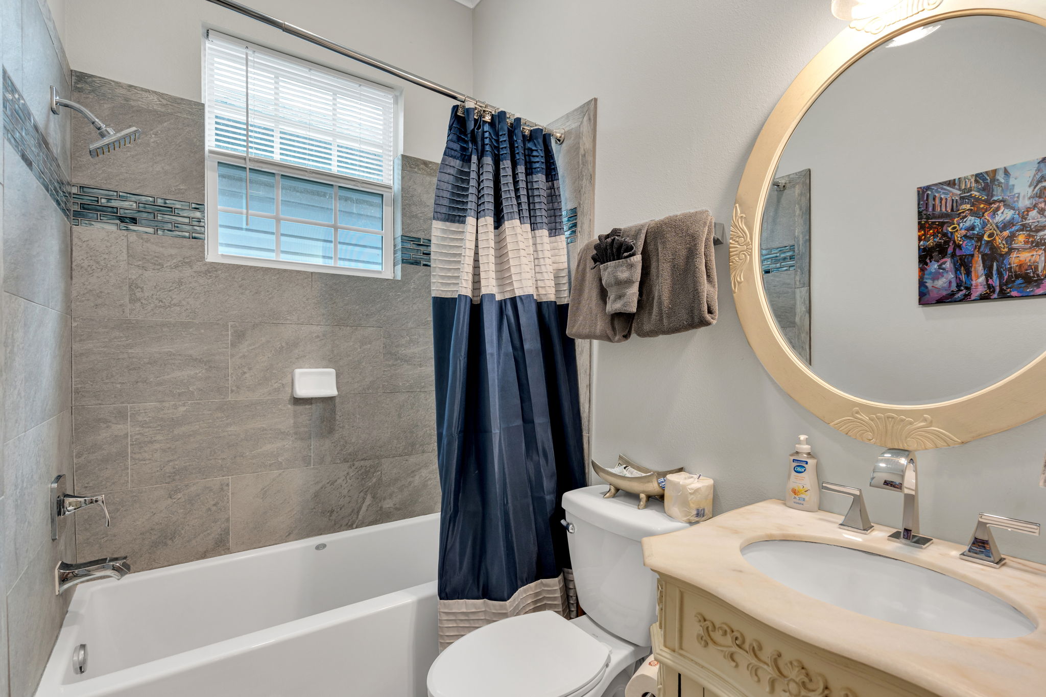 20-web-or-mls-735-s-salcedo-st