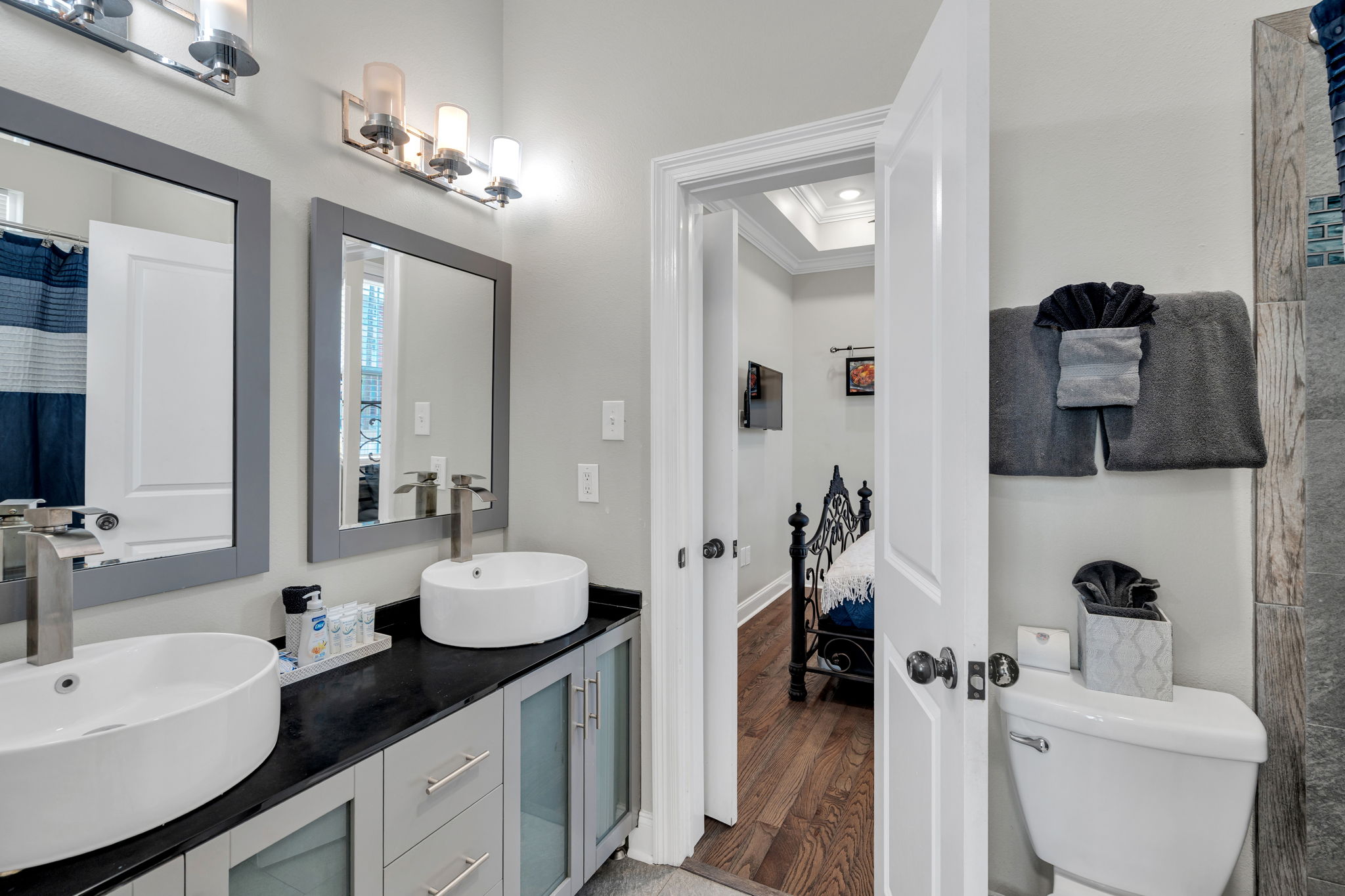 34-web-or-mls-735-s-salcedo-st