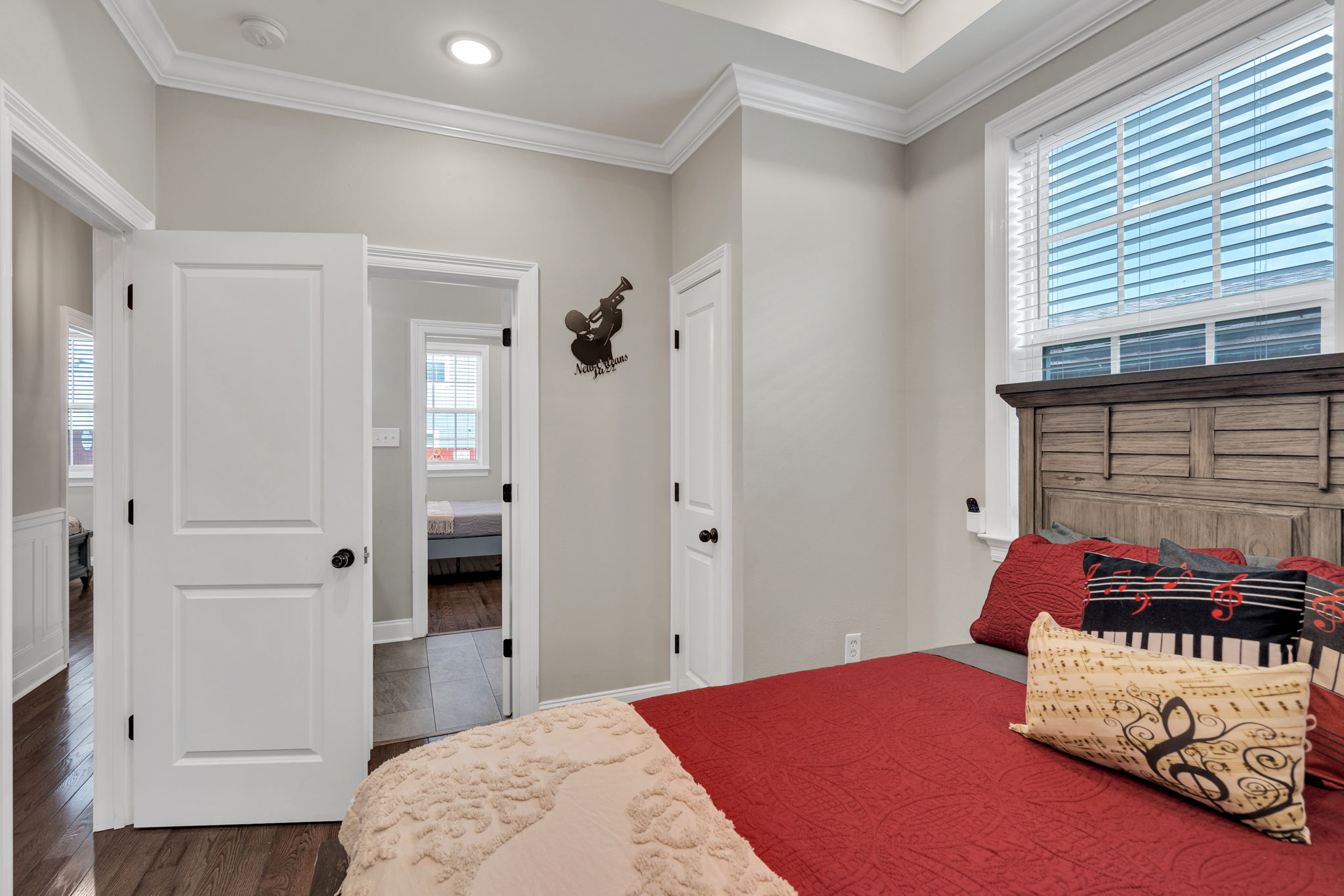 41-web-or-mls-735-s-salcedo-st