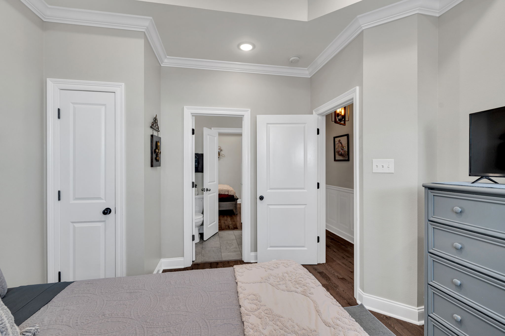 49-web-or-mls-735-s-salcedo-st